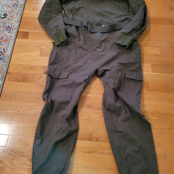 Tipsy Elves flight suit - Picture 5 of 7